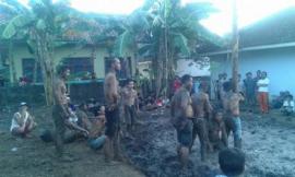 Rasulan Dusun Warung Desa Gedangrejo Dimeriahkan Panjat Pinang